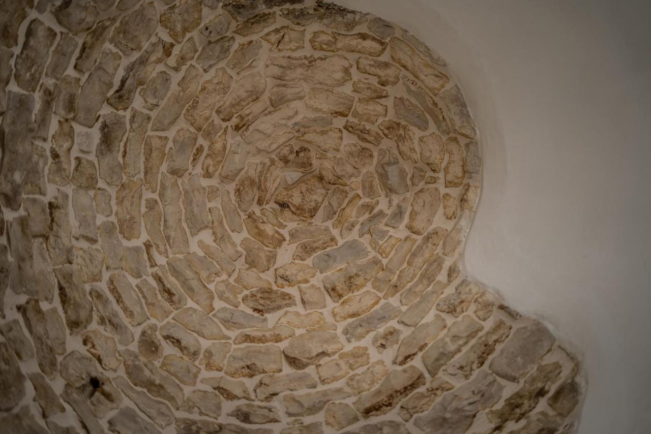 Trulli Holiday Deluxe & Wellness Alberobello Exterior foto