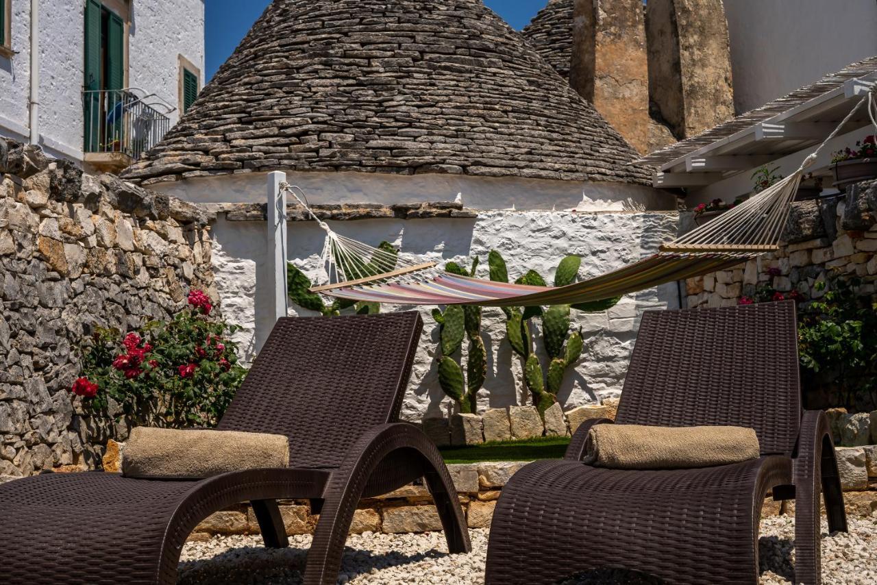 Trulli Holiday Deluxe & Wellness Alberobello Exterior foto