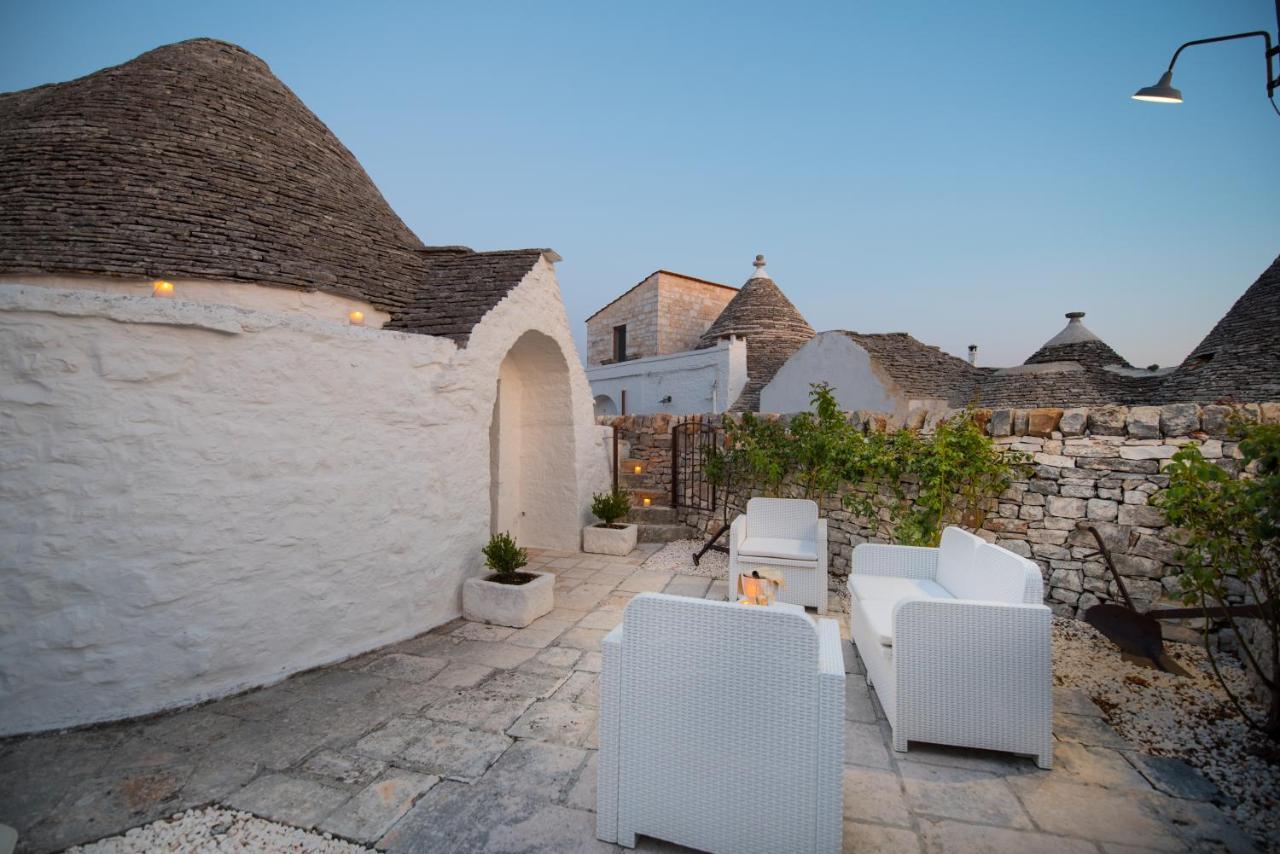 Trulli Holiday Deluxe & Wellness Alberobello Exterior foto
